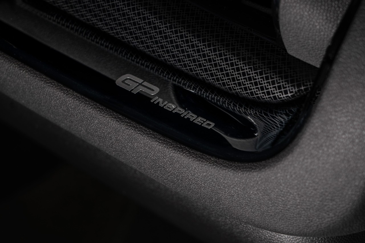 Концепт MINI John Cooper Works GP: интерьер